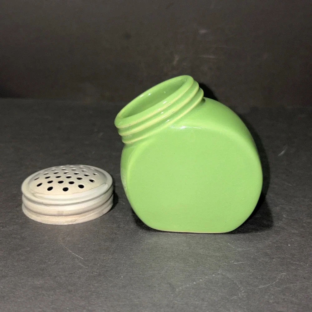 Vtg Retro Green Ceramic Slanted Spice Shaker Sugar Dispenser Metal Lid 1638444